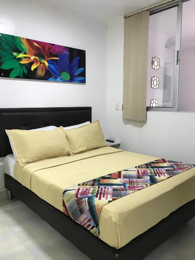 מדיין Apartamentos Amoblados Jg De La 70 מראה חיצוני תמונה