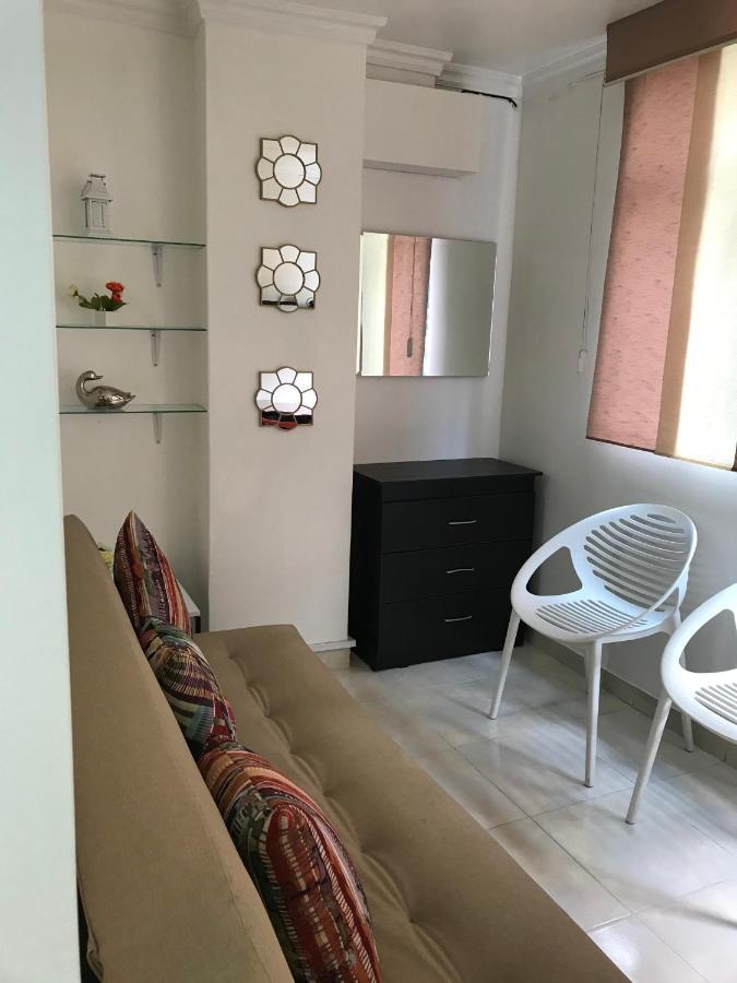 מדיין Apartamentos Amoblados Jg De La 70 מראה חיצוני תמונה