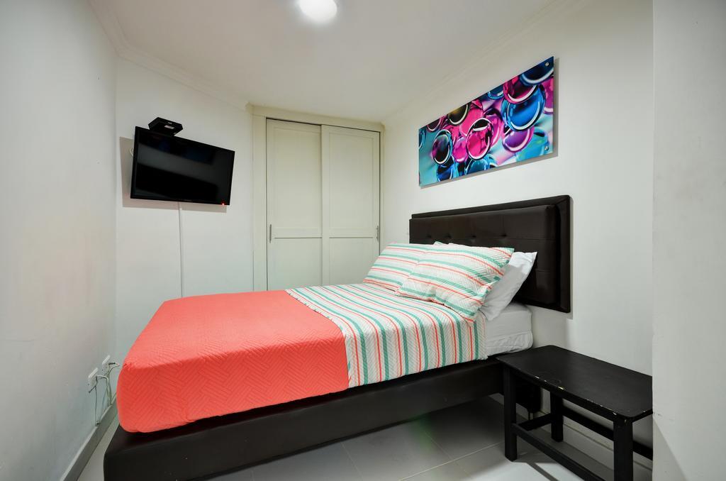 מדיין Apartamentos Amoblados Jg De La 70 מראה חיצוני תמונה