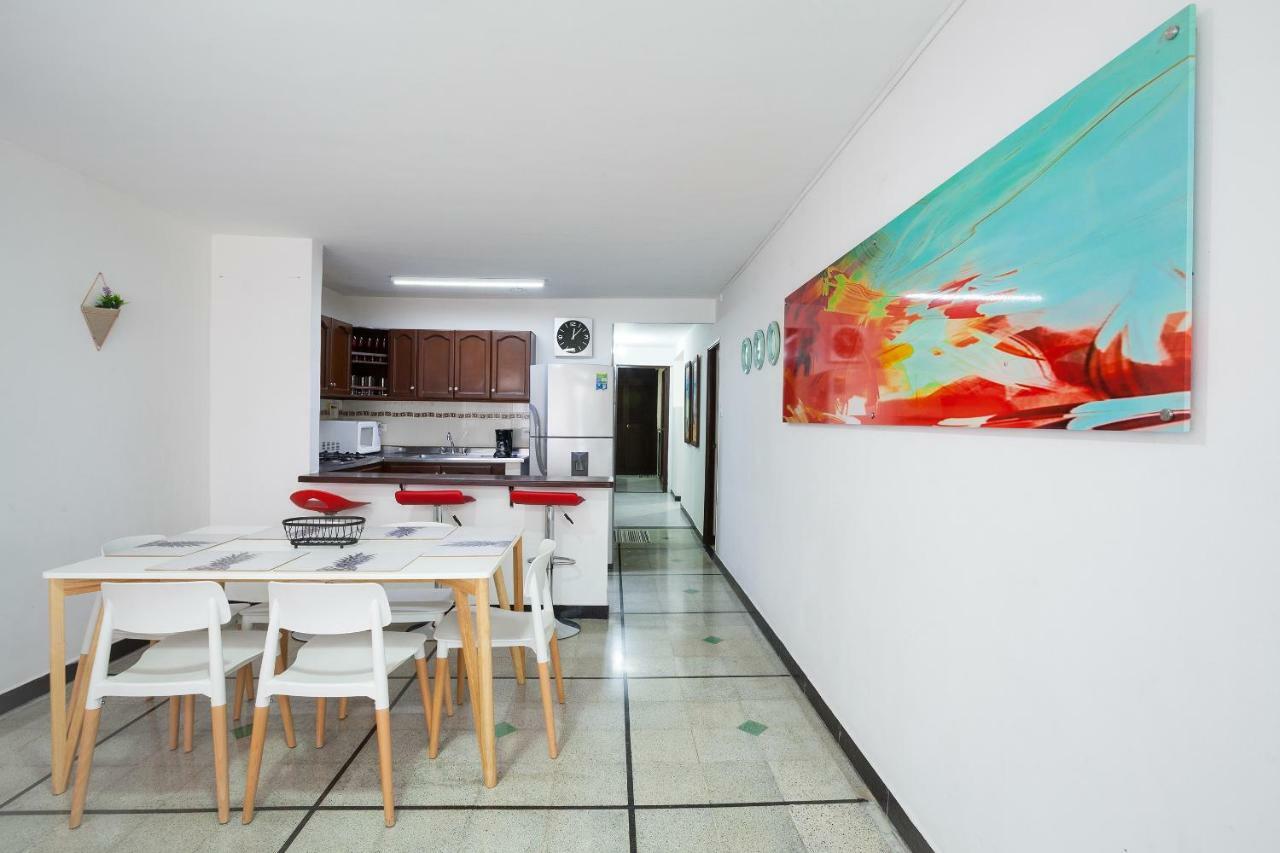 מדיין Apartamentos Amoblados Jg De La 70 מראה חיצוני תמונה
