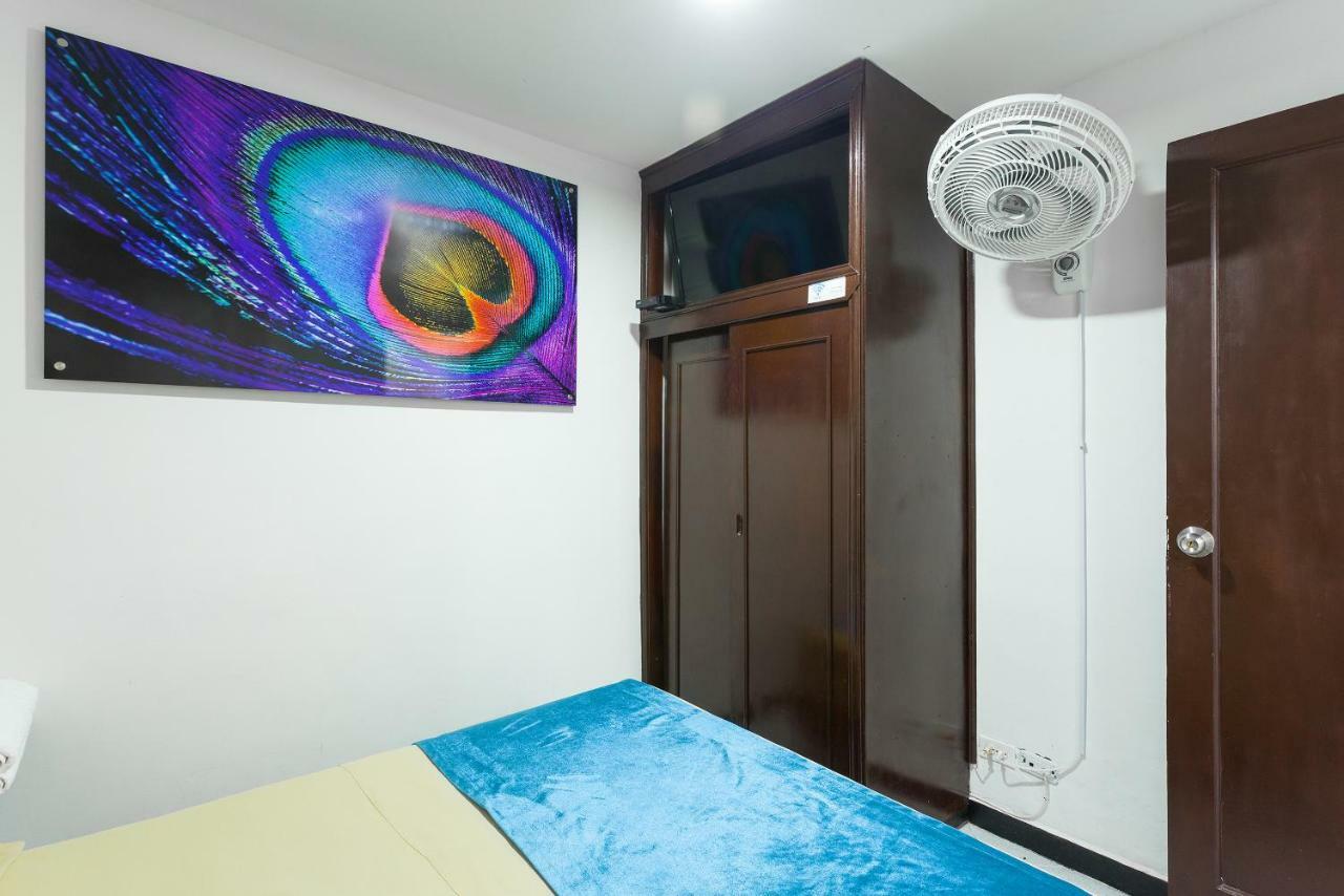 מדיין Apartamentos Amoblados Jg De La 70 מראה חיצוני תמונה