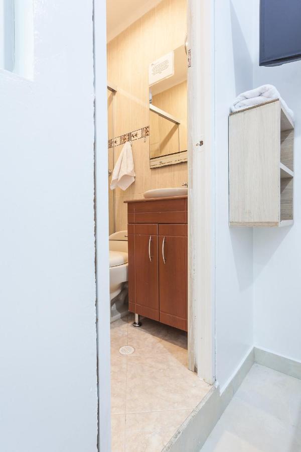 מדיין Apartamentos Amoblados Jg De La 70 מראה חיצוני תמונה